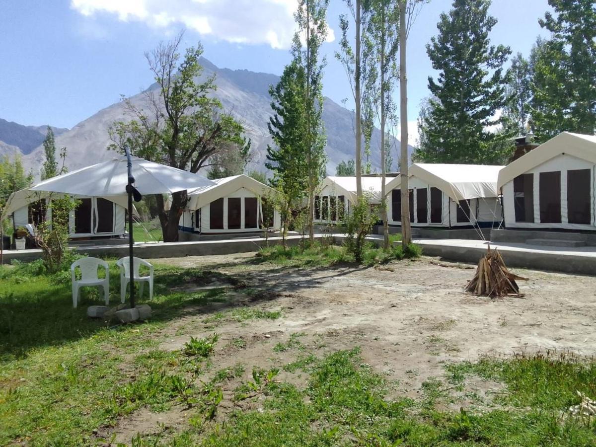 Sernang Homestay Hundar Luaran gambar